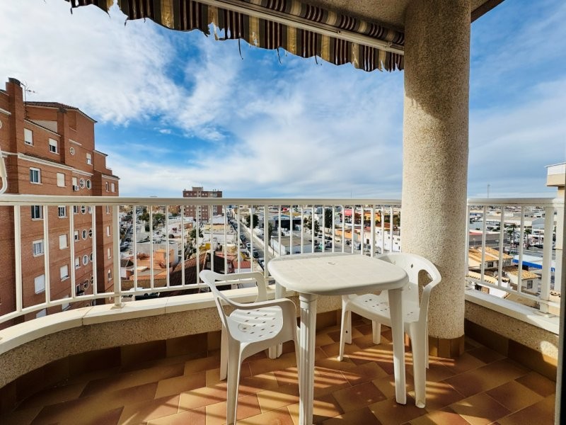 2 Bed, 1 Bath, ApartmentFor Sale, Torrevieja, Alicante