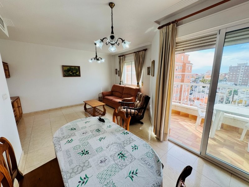2 Bed, 1 Bath, ApartmentFor Sale, Torrevieja, Alicante