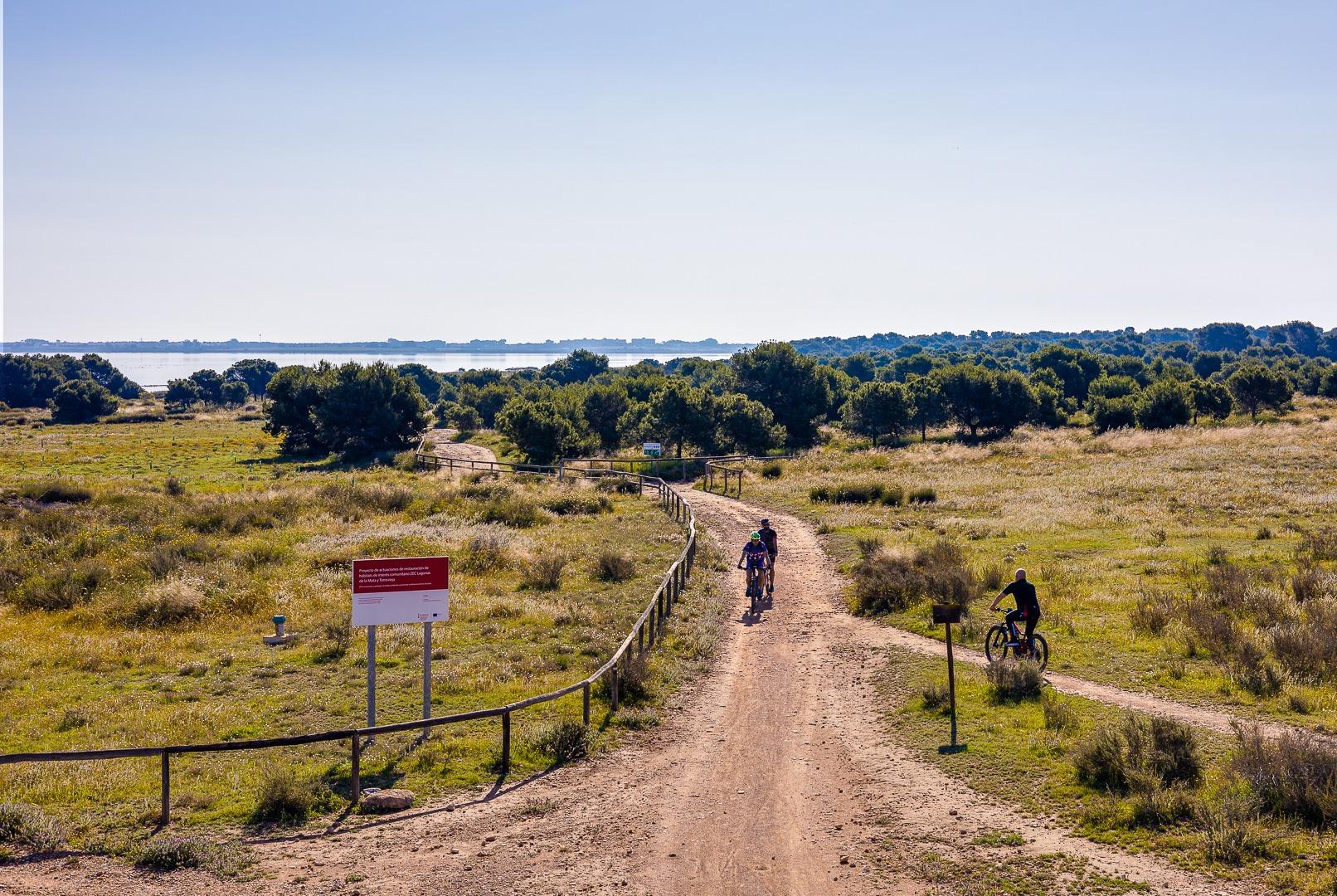 2 Bed, 1 Bath, ApartmentFor Sale, Torrevieja, Alicante