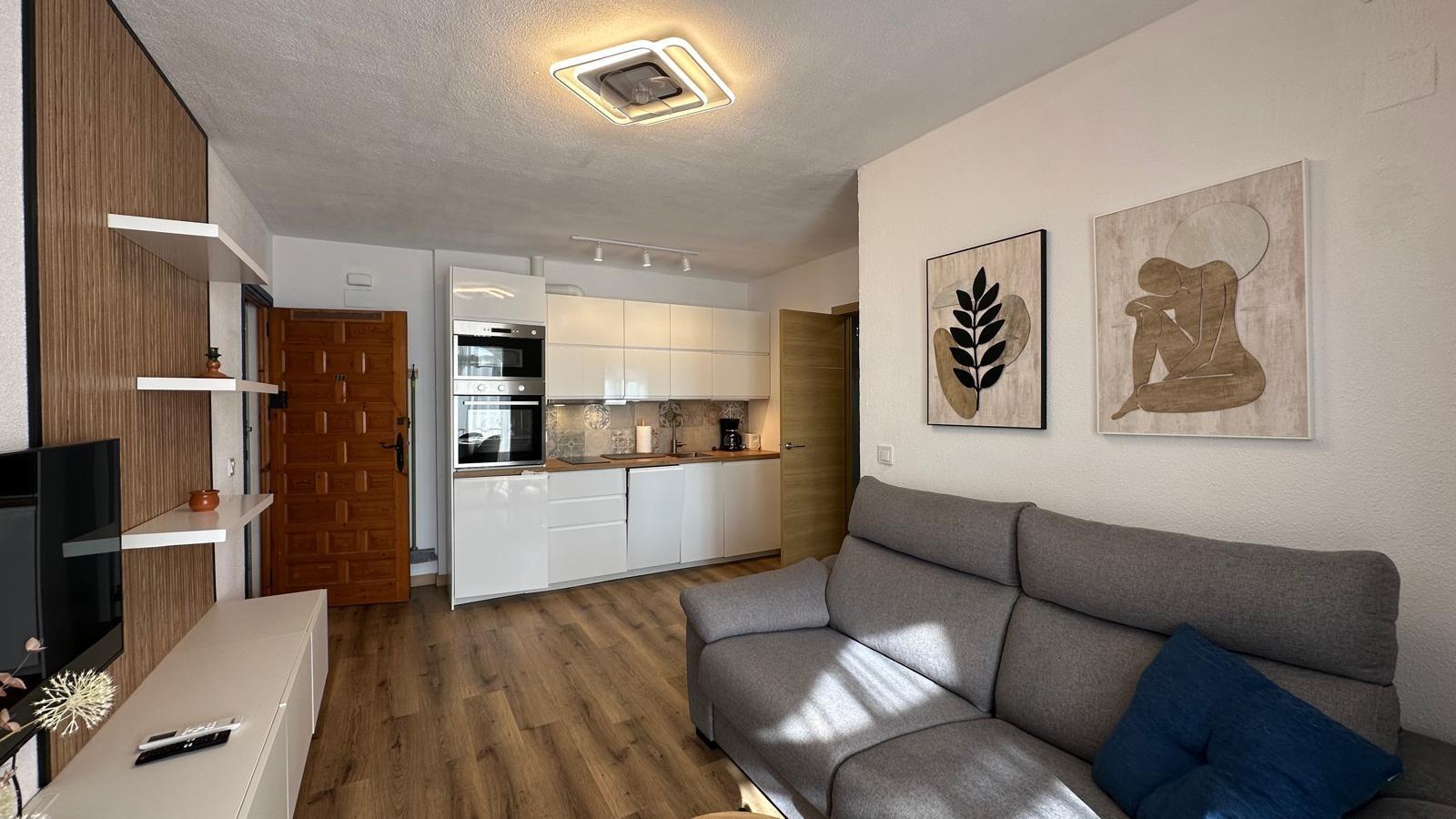 1 Bed, 1 Bath, HouseFor Sale, Torrevieja, Alicante