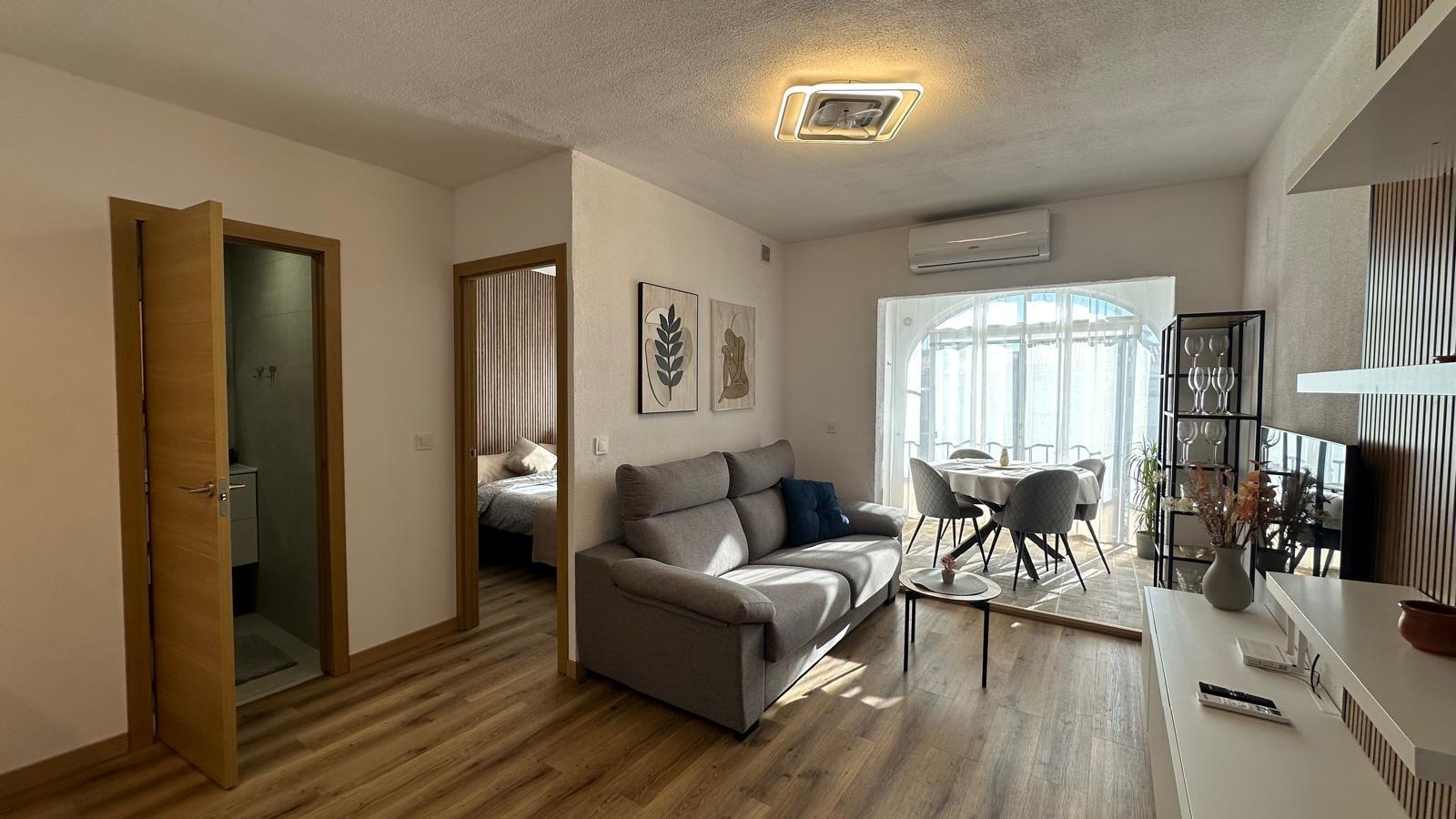 1 Bed, 1 Bath, HouseFor Sale, Torrevieja, Alicante