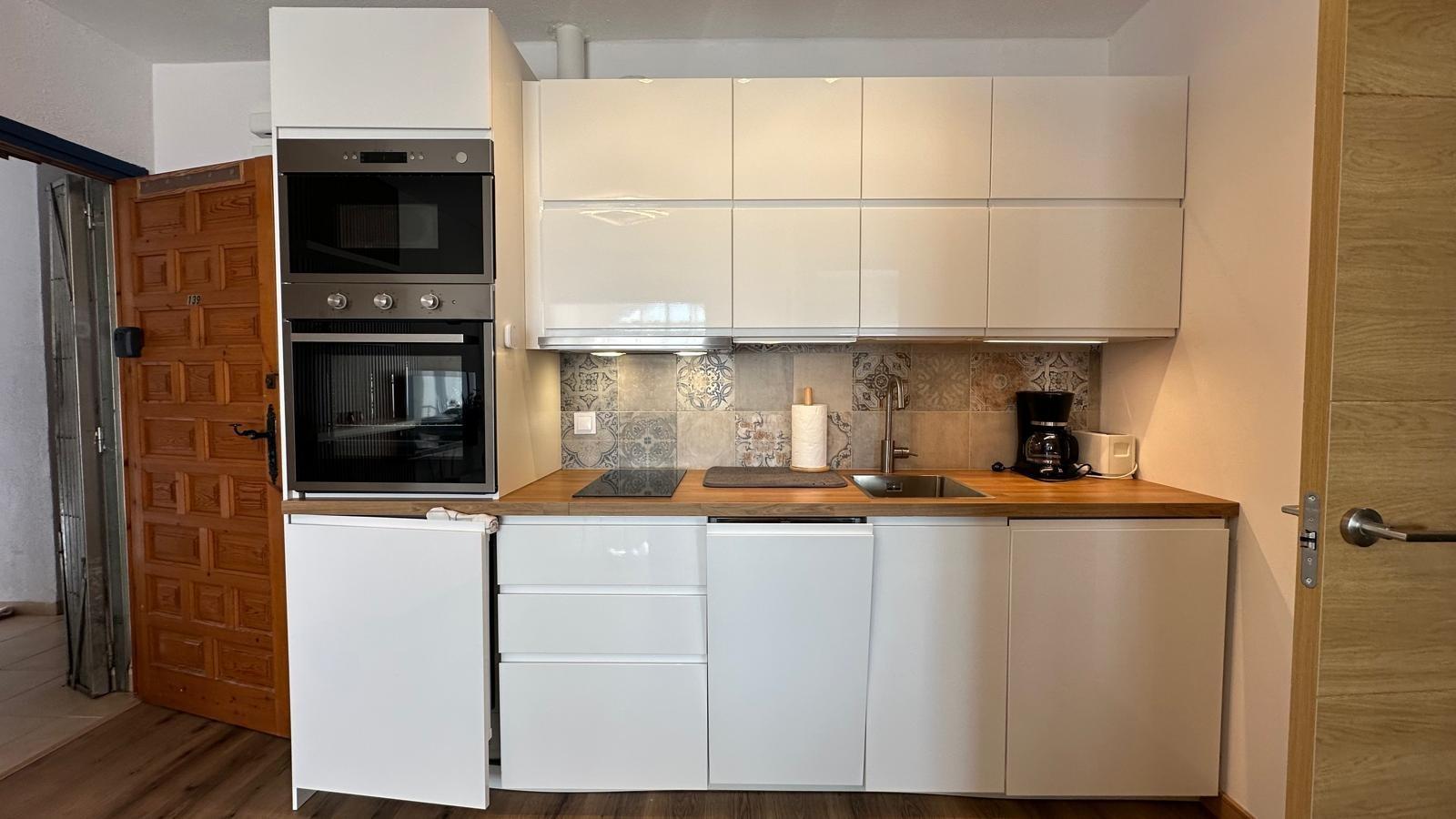 1 Bed, 1 Bath, HouseFor Sale, Torrevieja, Alicante