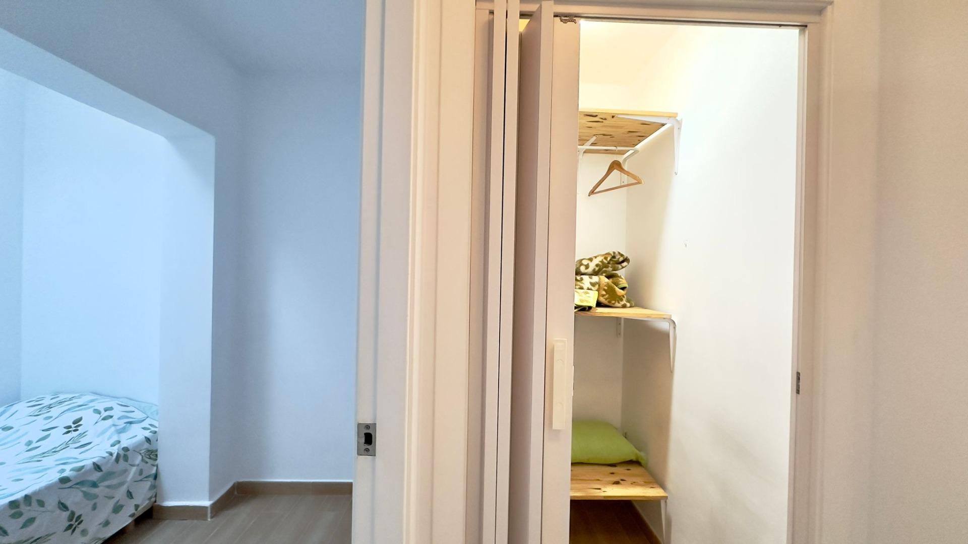 2 Bed, 1 Bath, HouseFor Sale, Torrevieja, Alicante