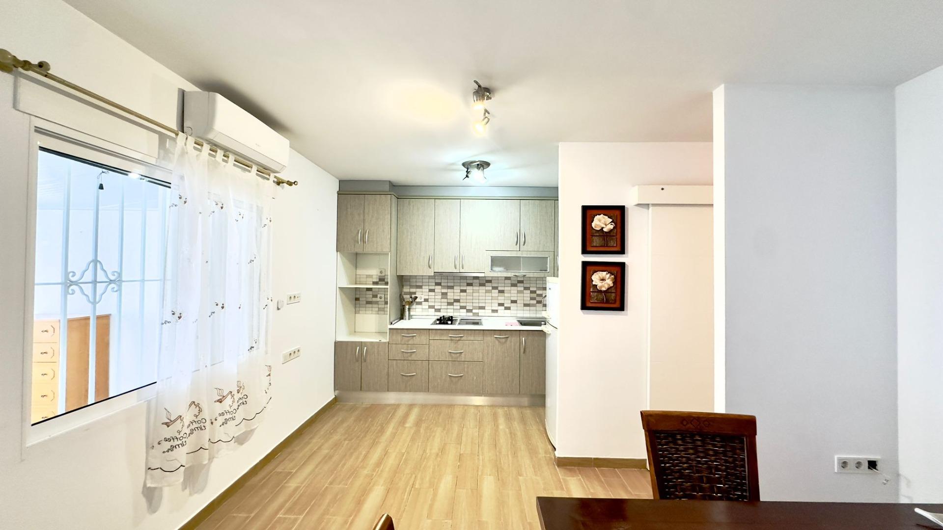 2 Bed, 1 Bath, HouseFor Sale, Torrevieja, Alicante