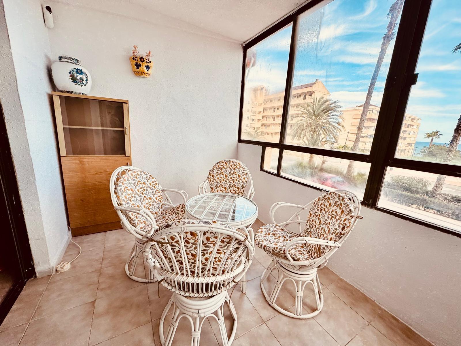 3 Bed, 1 Bath, ApartmentFor Sale, Torrevieja, Alicante