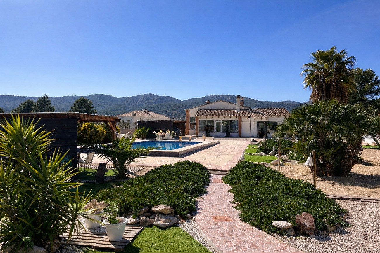 8 Bed, 6 Bath, HouseFor Sale, Castalla, Alicante