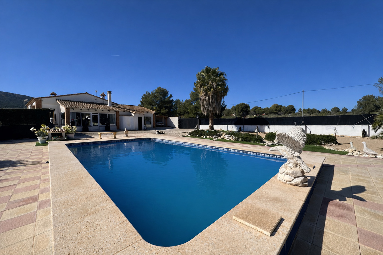 8 Bed, 6 Bath, HouseFor Sale, Castalla, Alicante