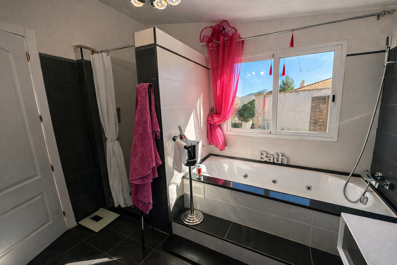 8 Bed, 6 Bath, HouseFor Sale, Castalla, Alicante