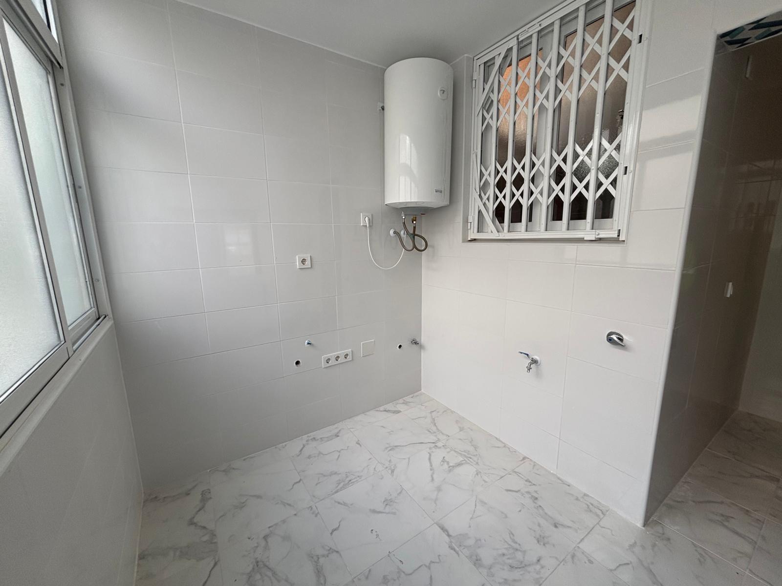 3 Bed, 3 Bath, ApartmentFor Sale, Torrevieja, Alicante