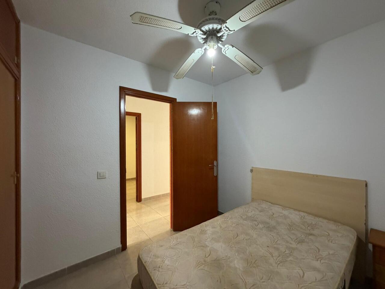 4 Bed, 2 Bath, ApartmentFor Sale, Torrevieja, Alicante