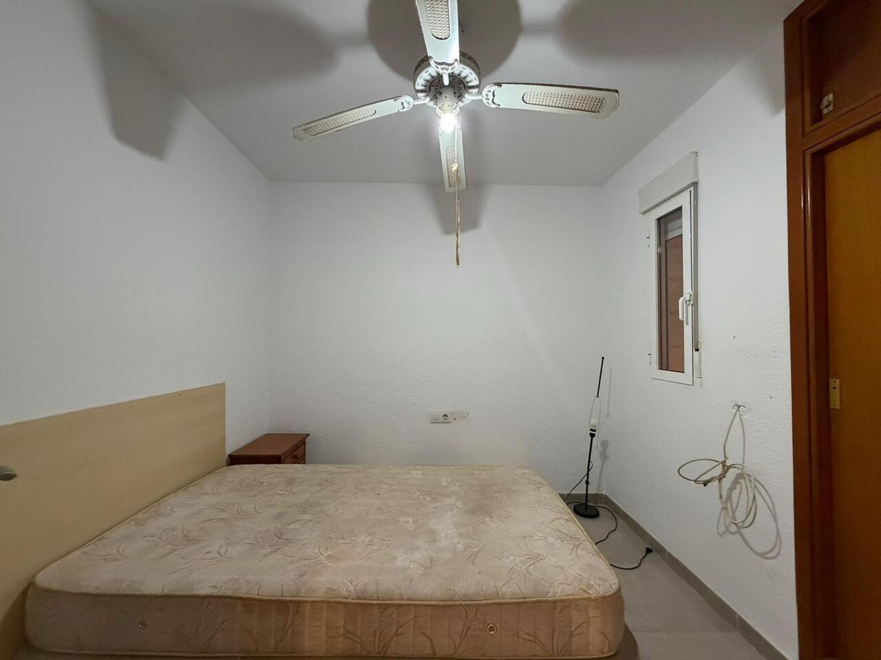 4 Bed, 2 Bath, ApartmentFor Sale, Torrevieja, Alicante