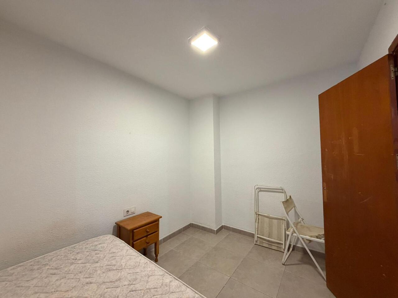 4 Bed, 2 Bath, ApartmentFor Sale, Torrevieja, Alicante