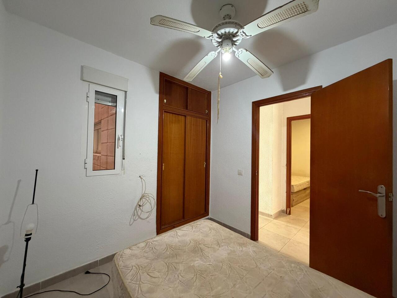 4 Bed, 2 Bath, ApartmentFor Sale, Torrevieja, Alicante