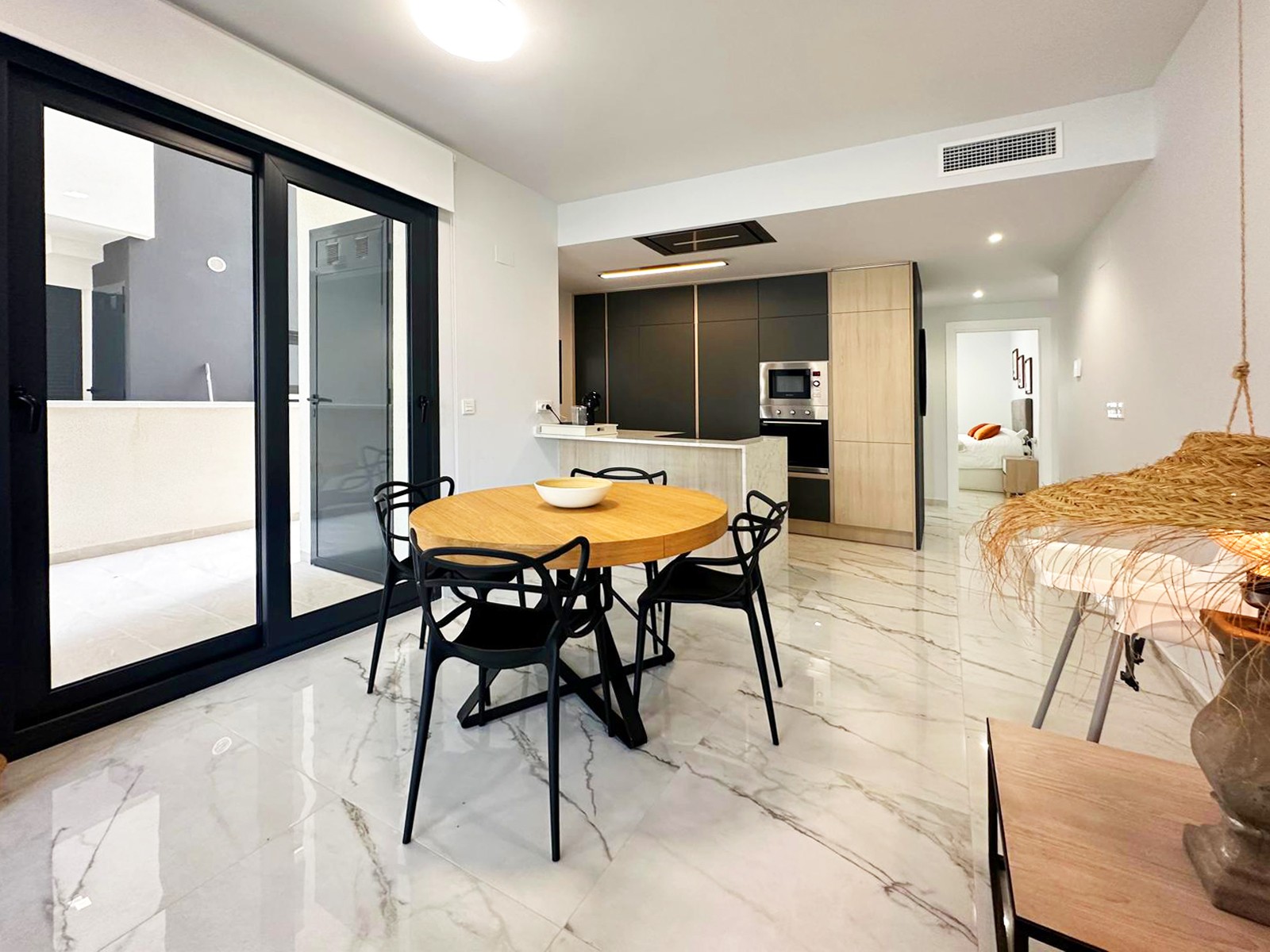 2 Bed, 2 Bath, ApartmentFor Sale, Torrevieja, Alicante