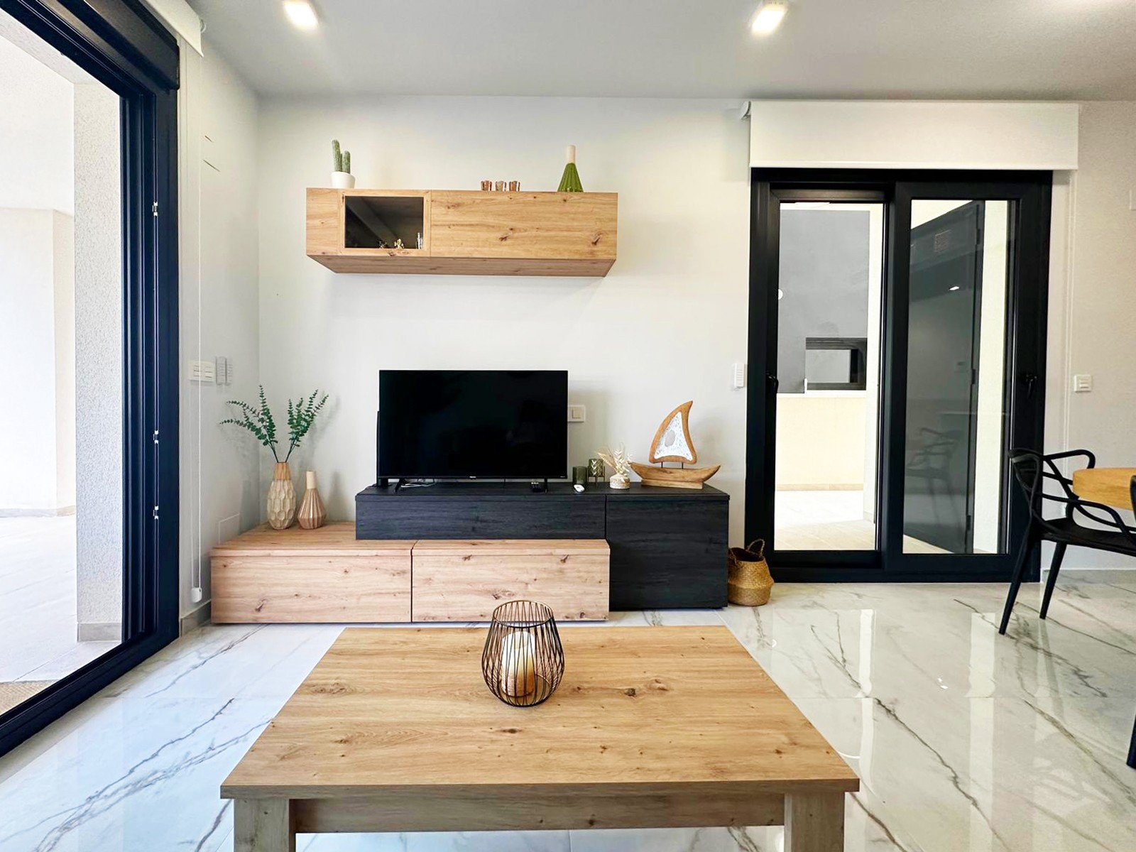 2 Bed, 2 Bath, ApartmentFor Sale, Torrevieja, Alicante