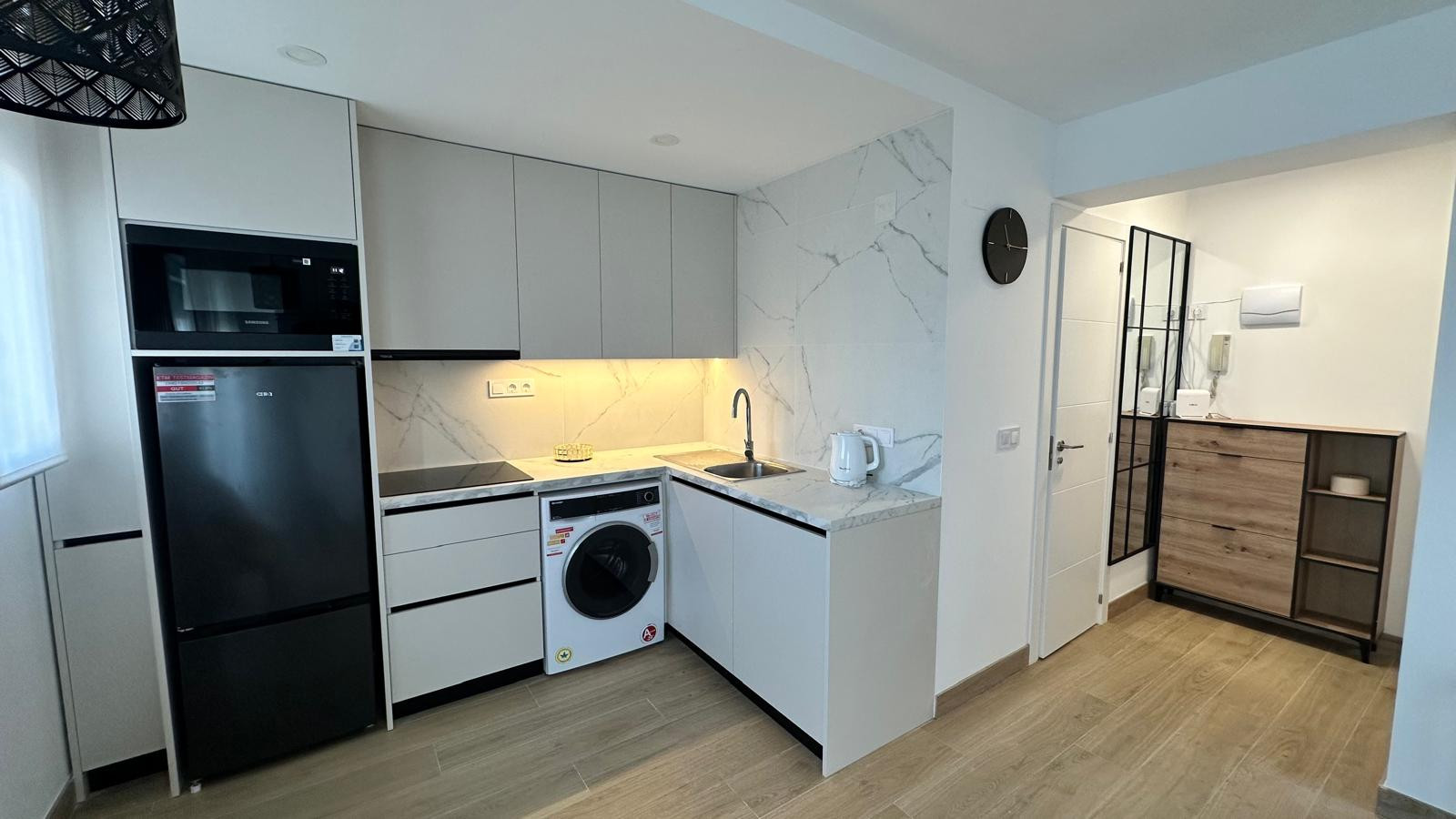 1 Bath, ApartmentFor Sale, Torrevieja, Alicante