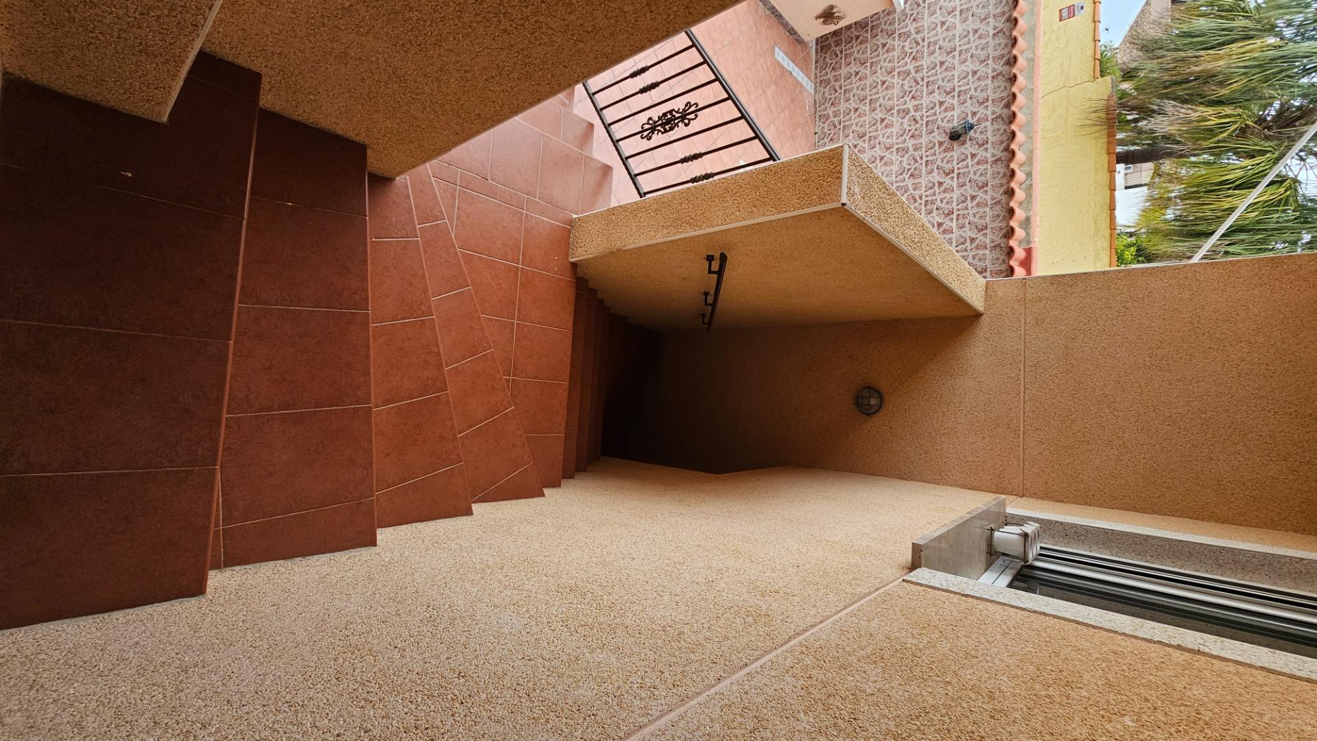 3 Bed, 3 Bath, HouseFor Sale, Torrevieja, Alicante