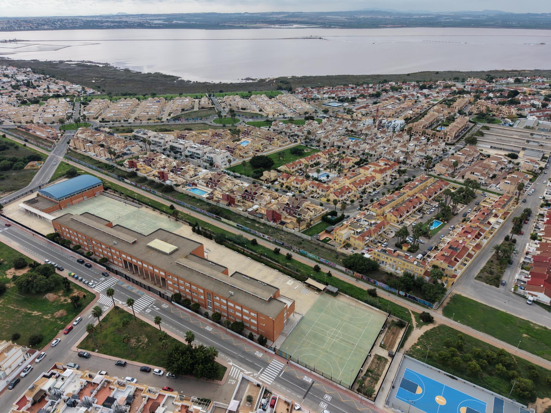 2 Bed, 1 Bath, HouseFor Sale, Torrevieja, Alicante