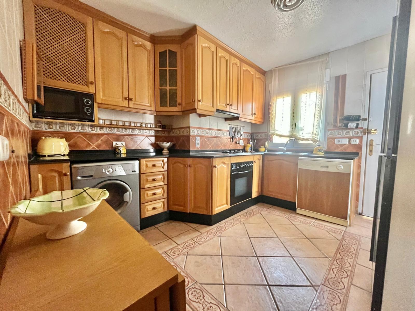 2 Bed, 1 Bath, HouseFor Sale, Torrevieja, Alicante