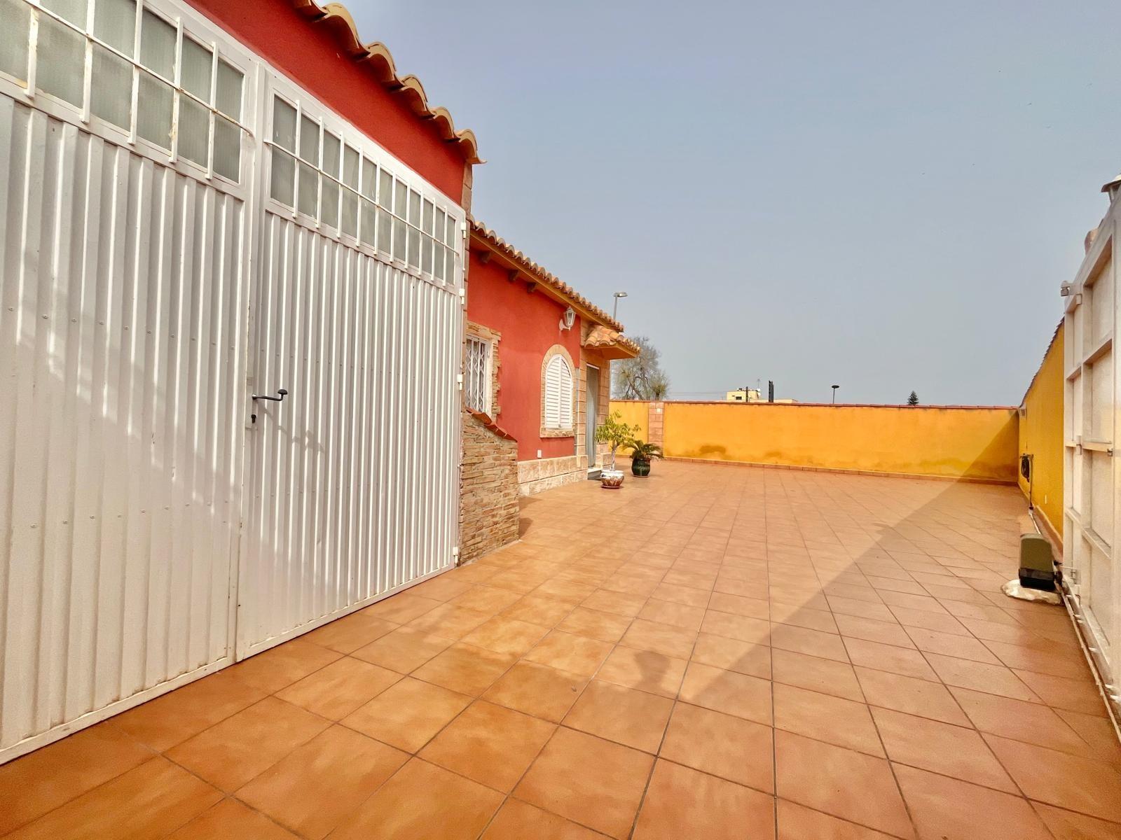 2 Bed, 1 Bath, HouseFor Sale, Torrevieja, Alicante