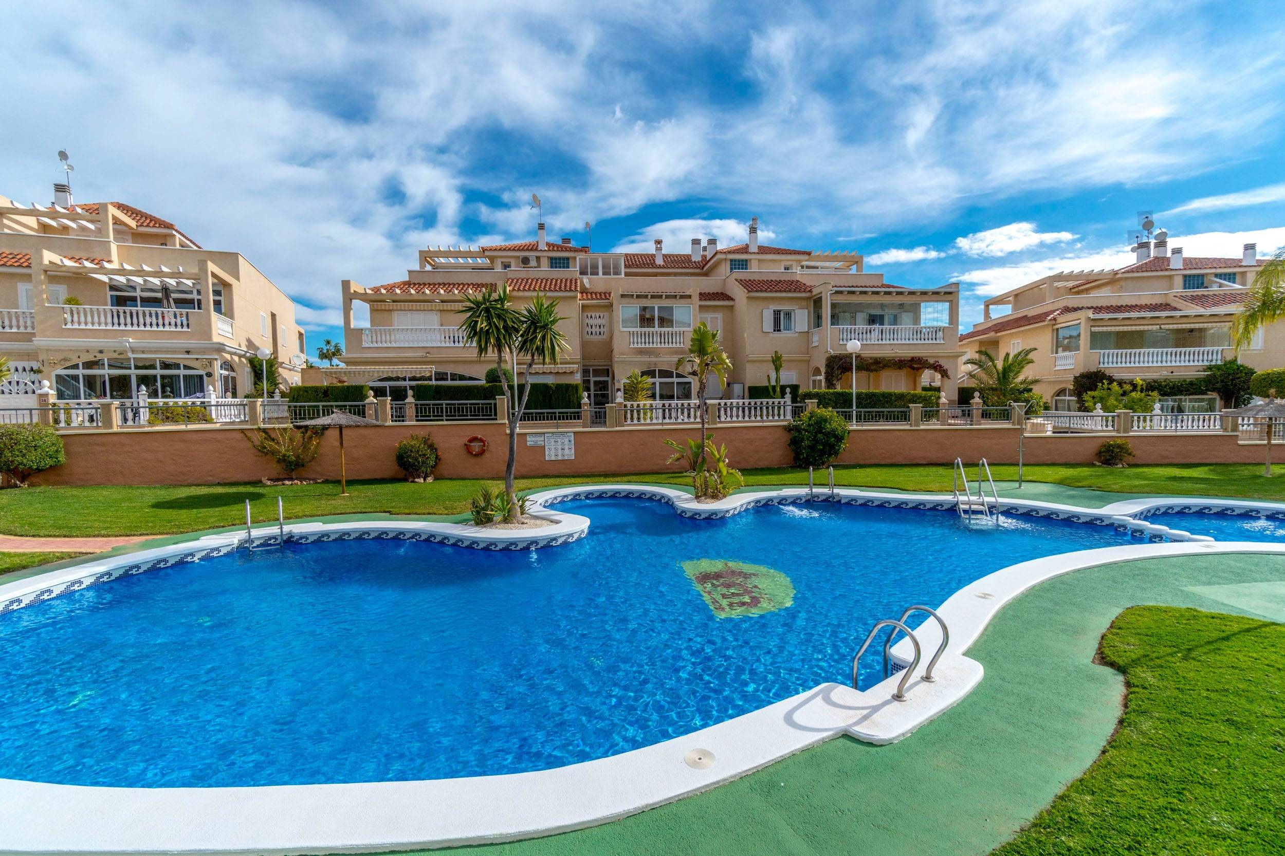 2 Bed, 2 Bath, ApartmentFor Sale, Orihuela Costa, Alicante