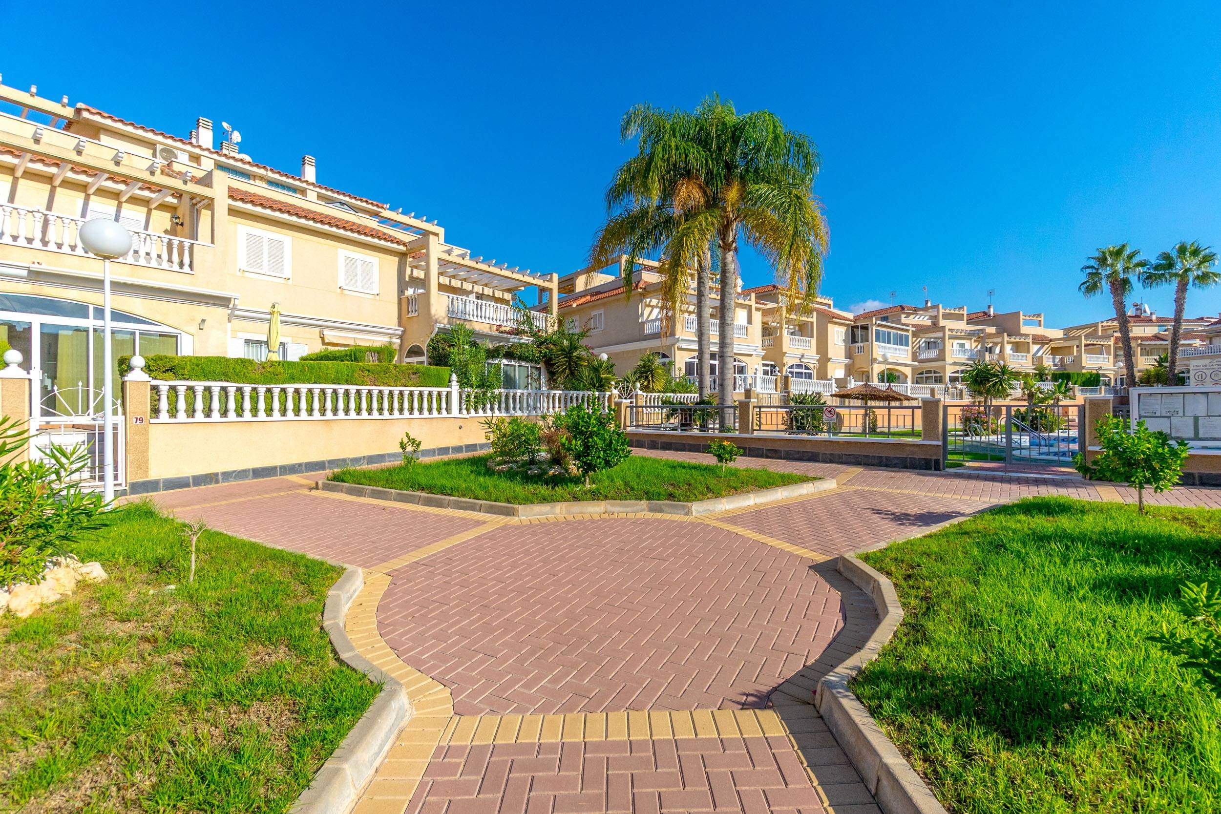 2 Bed, 2 Bath, ApartmentFor Sale, Orihuela Costa, Alicante