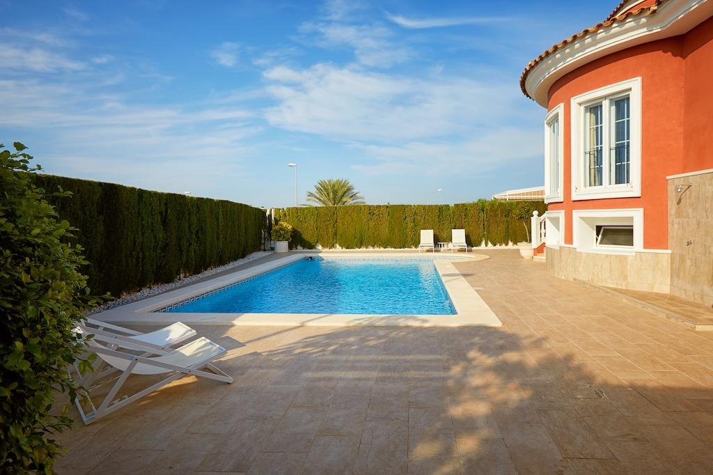 5 Bed, 4 Bath, HouseFor Sale, Rojales, Alicante