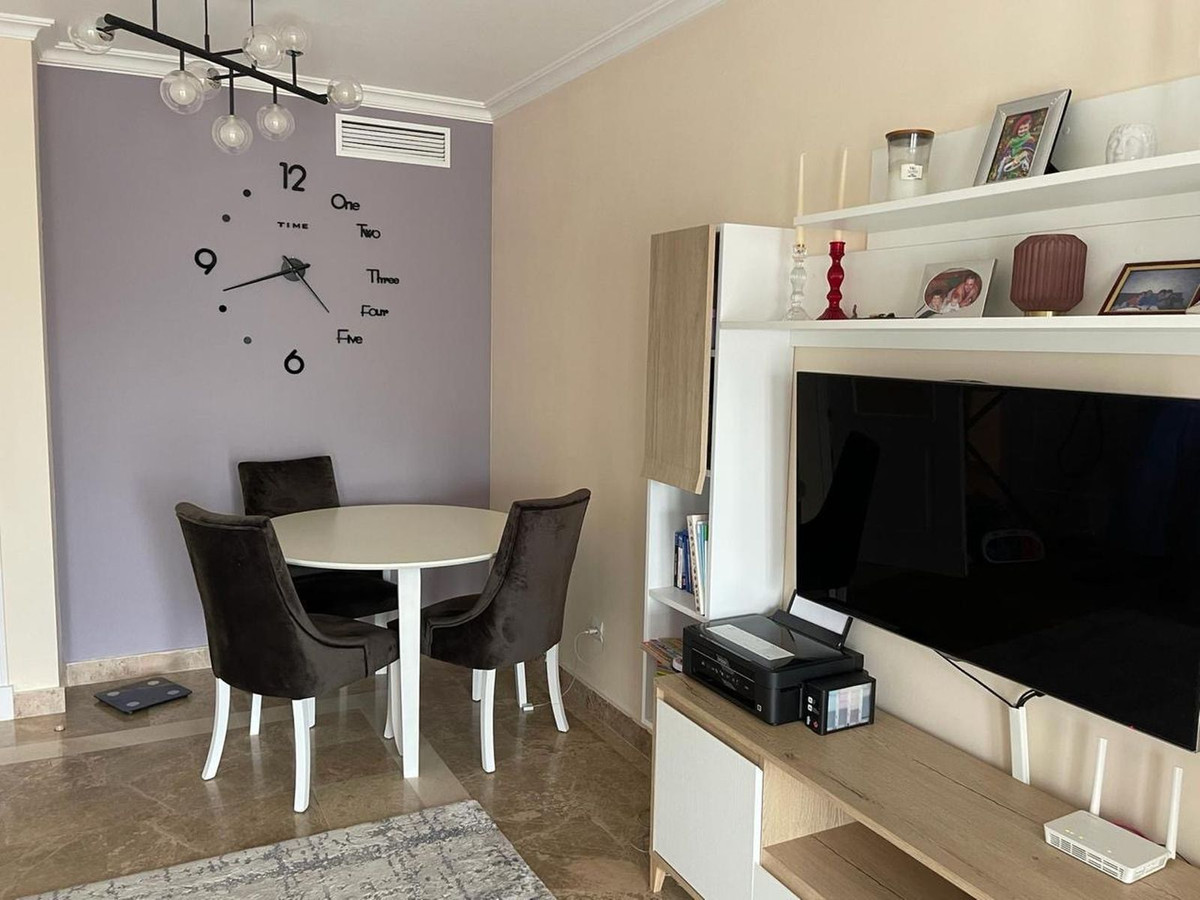 3 Bed, 2 Bath, ApartmentFor Sale, San Pedro de Alcantara, Malaga