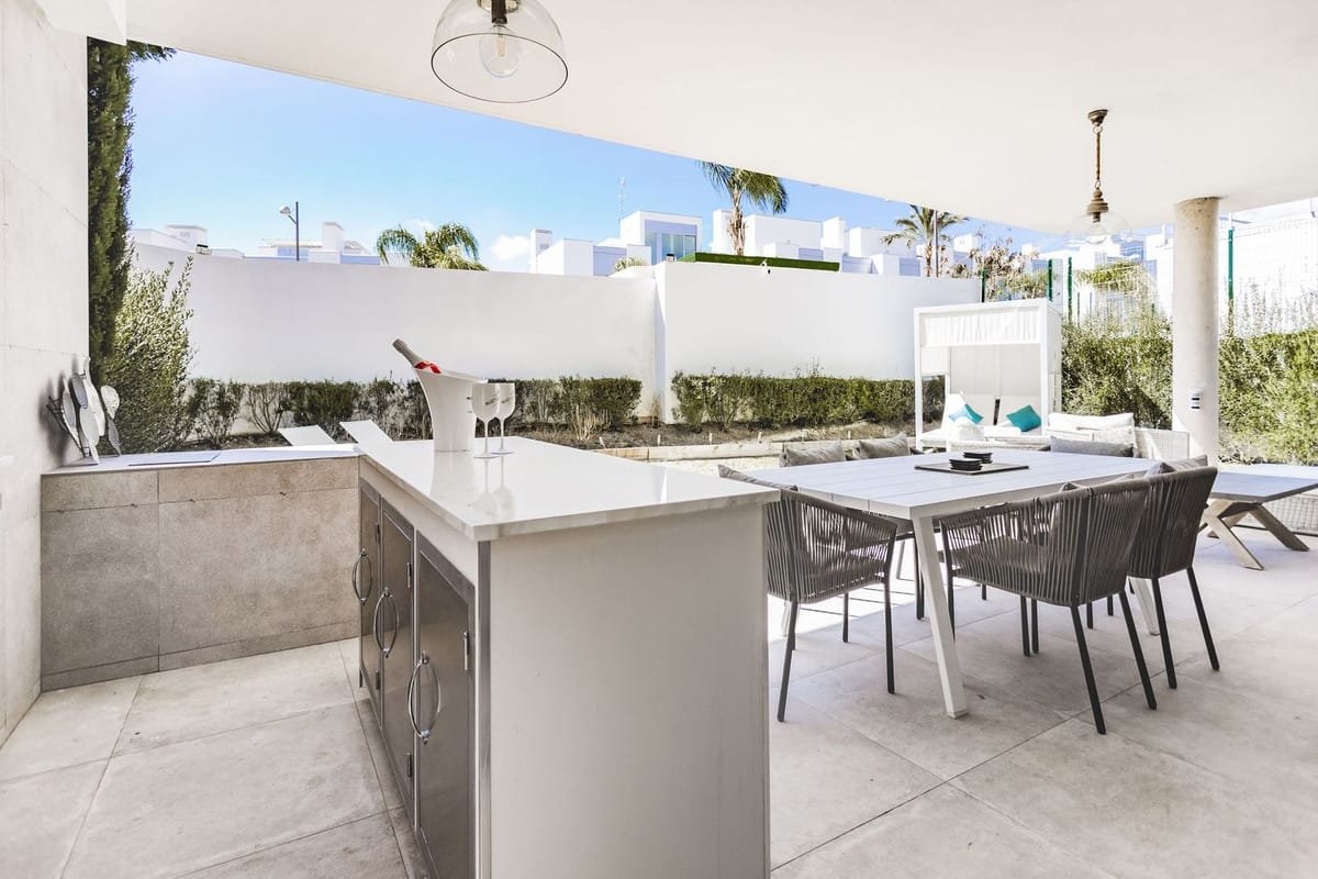 2 Bed, 2 Bath, ApartmentFor Sale, Estepona, Malaga