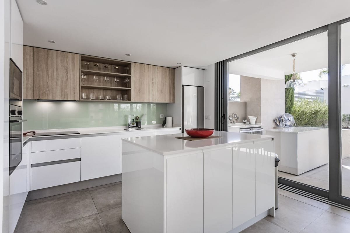 2 Bed, 2 Bath, ApartmentFor Sale, Estepona, Malaga