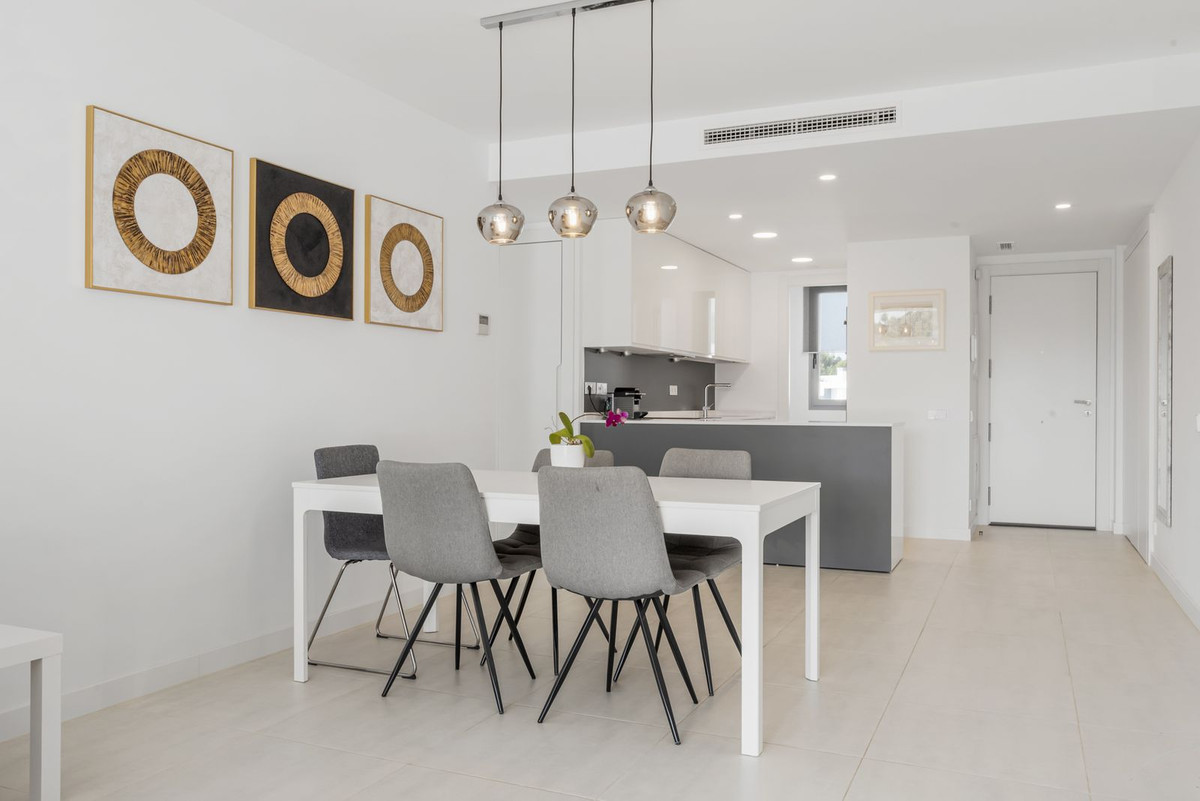 2 Bed, 2 Bath, ApartmentFor Sale, Estepona, Malaga