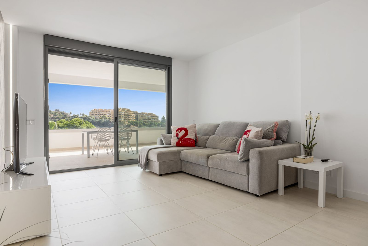 2 Bed, 2 Bath, ApartmentFor Sale, Estepona, Malaga