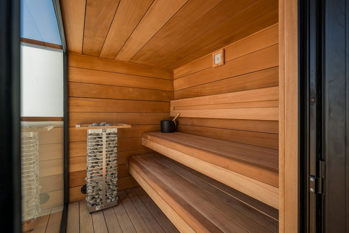 3 Bed, 3 Bath, ApartmentFor Sale, Estepona, Malaga