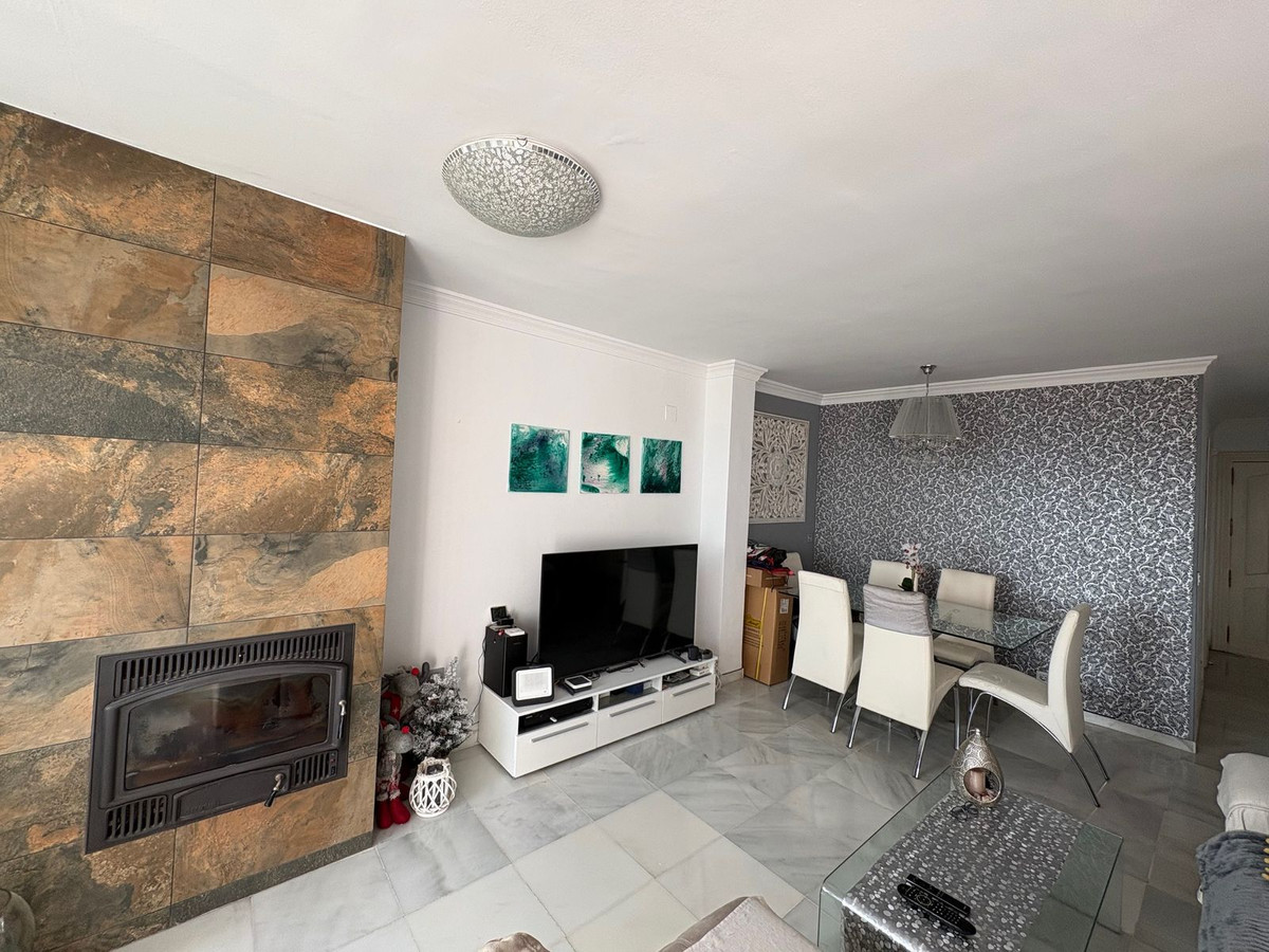 3 Bed, 2 Bath, HouseFor Sale, Estepona, Malaga