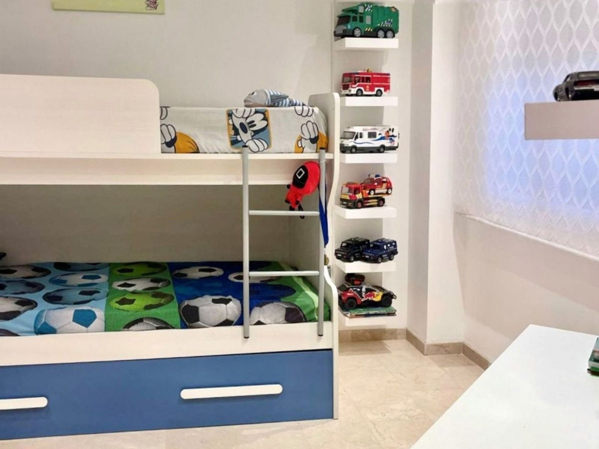 2 Bed, 1 Bath, ApartmentFor Sale, Cerros del Aguila, Malaga