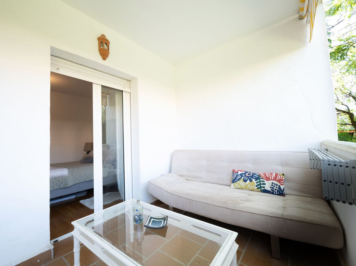2 Bed, 1 Bath, ApartmentFor Sale, Marbella, Malaga