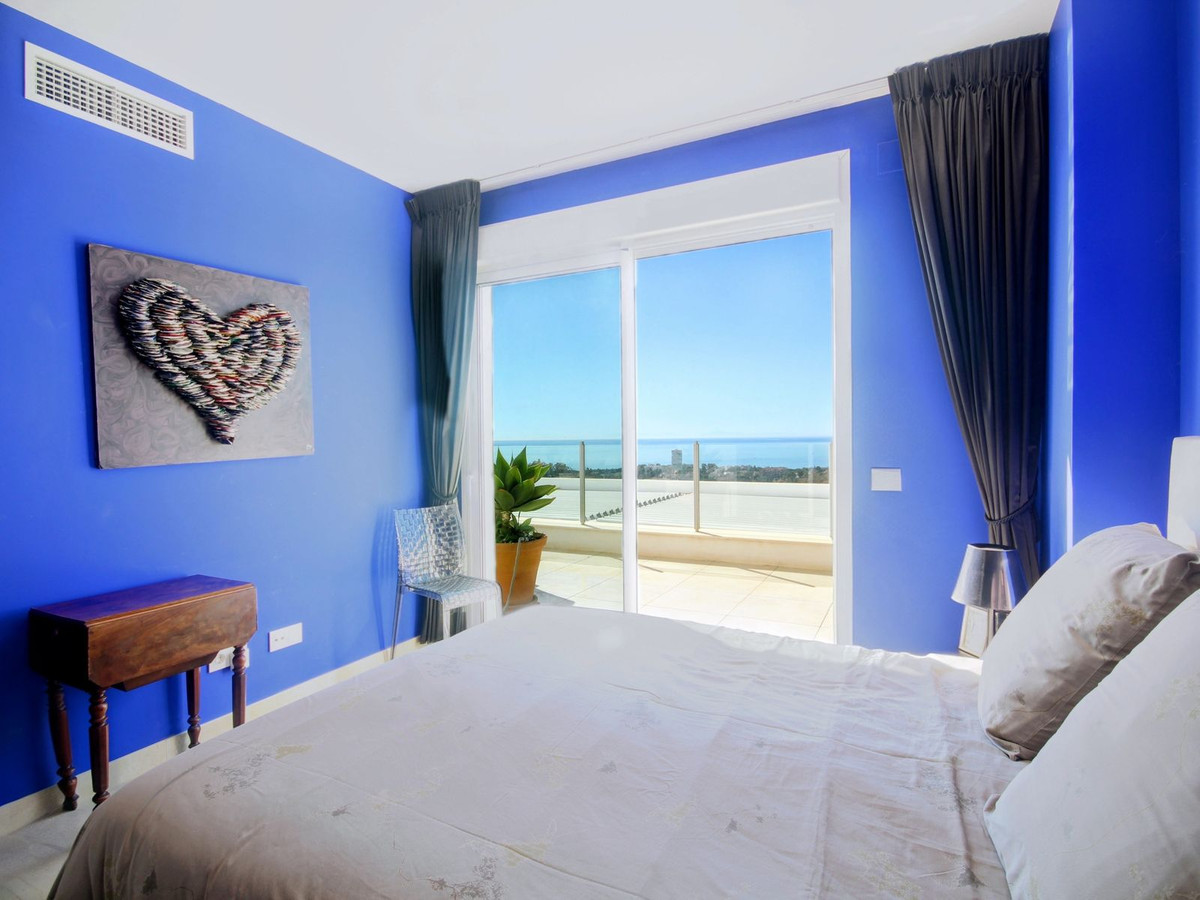 2 Bed, 2 Bath, ApartmentFor Sale, Los Monteros, Malaga