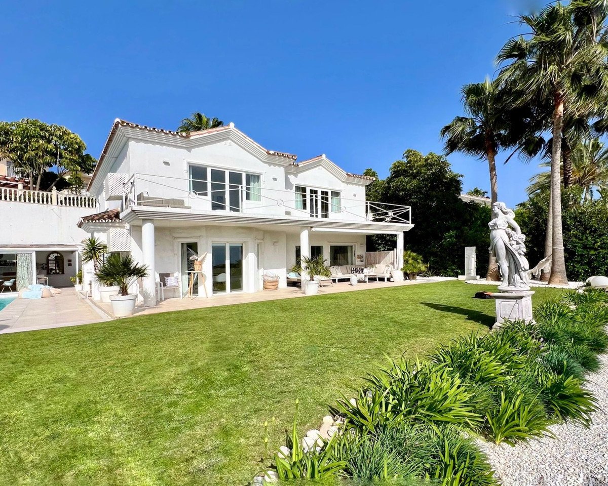 5 Bed, 4 Bath, HouseFor Sale, Riviera Del Sol, Malaga