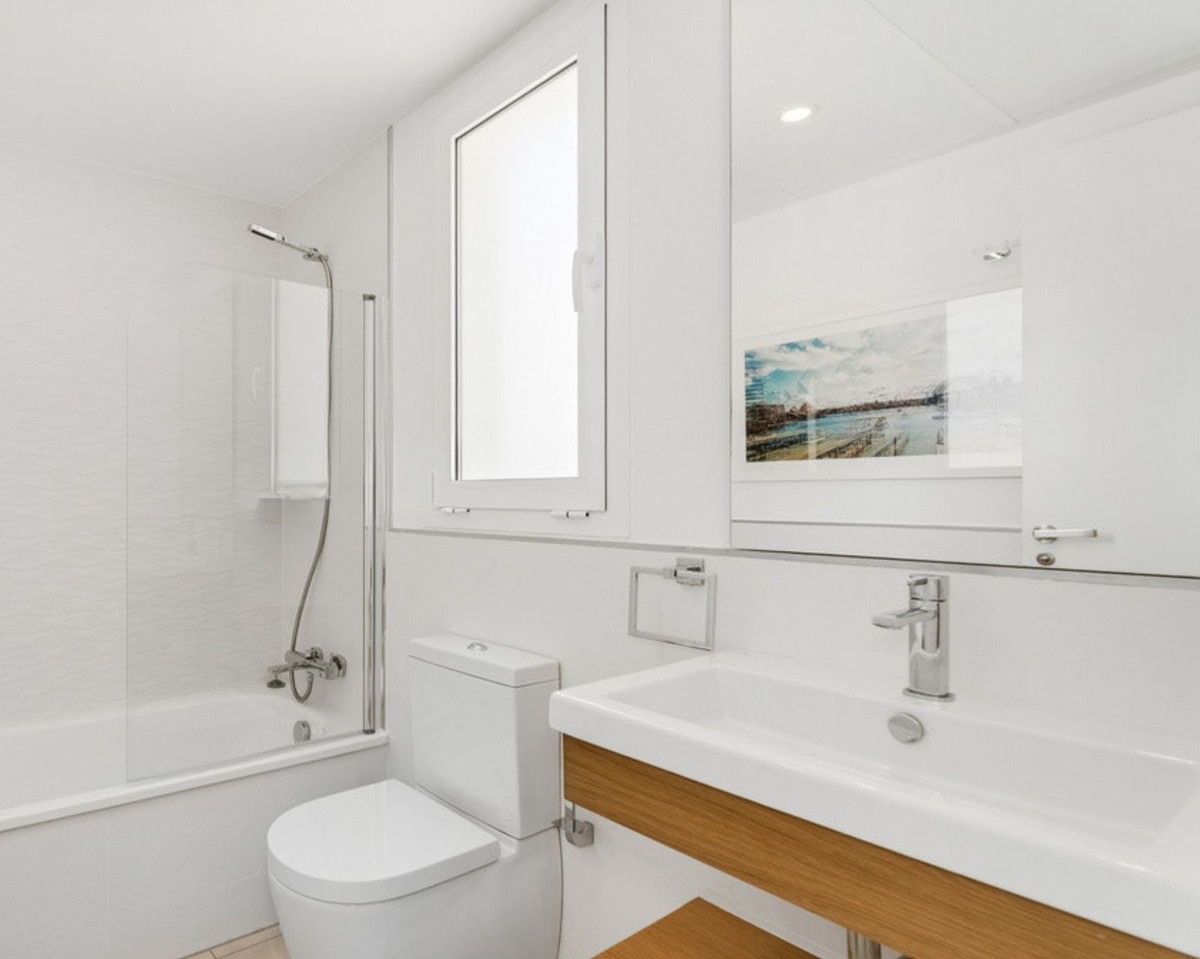 3 Bed, 3 Bath, ApartmentFor Sale, Los Monteros, Malaga