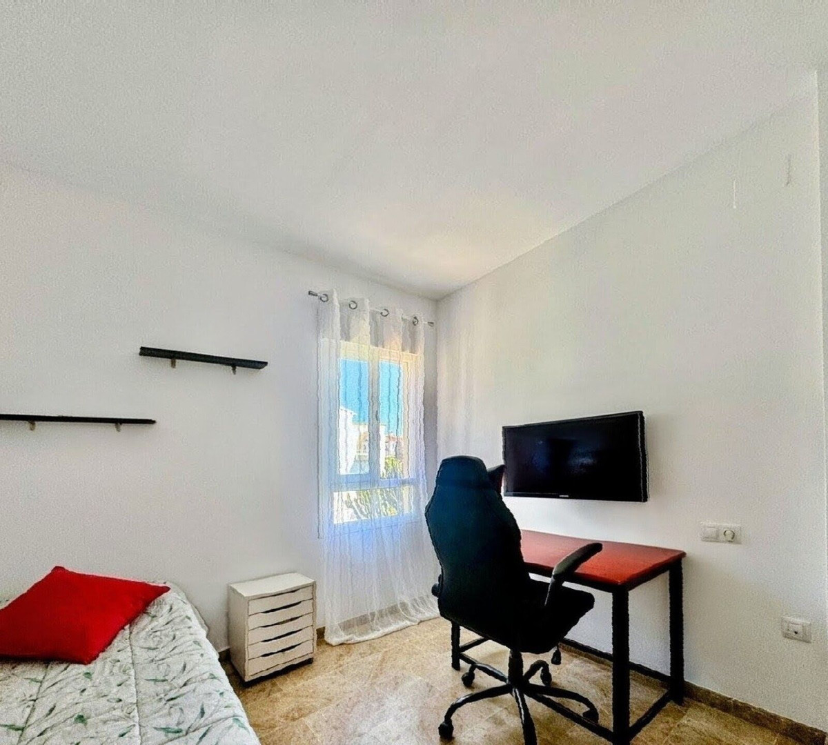 3 Bed, 1 Bath, ApartmentFor Sale, Riviera Del Sol, Malaga