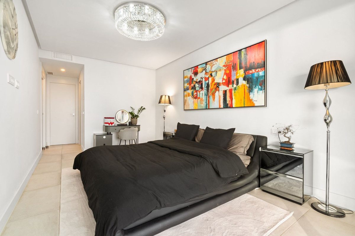 3 Bed, 2 Bath, ApartmentFor Sale, Cabopino, Malaga