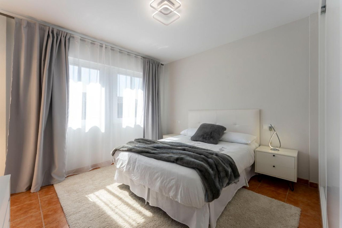 3 Bed, 3 Bath, HouseFor Sale, Artola, Malaga