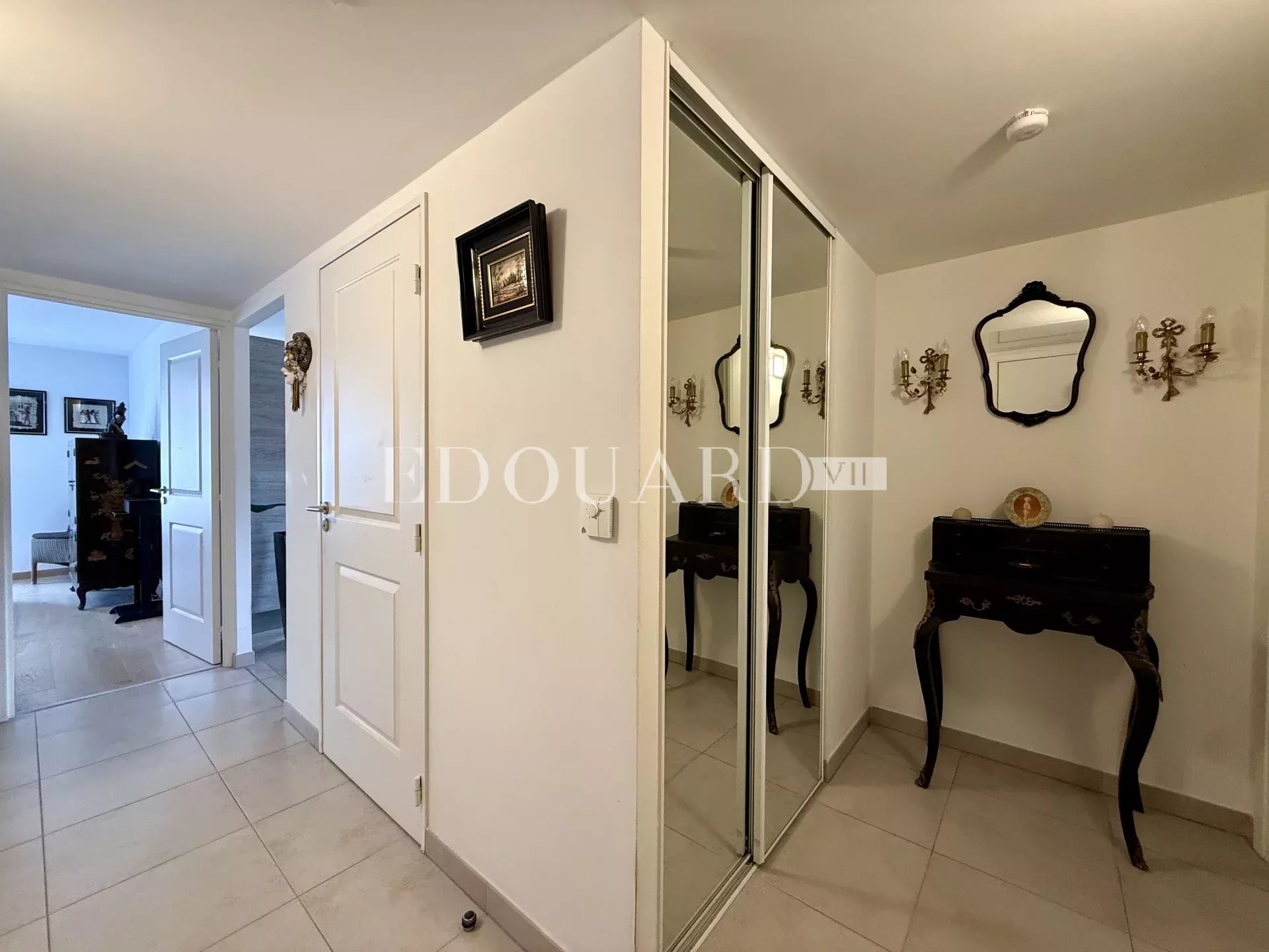 3 Bed, 2 Bath, ApartmentFor Sale, Menton, Alpes-Maritimes