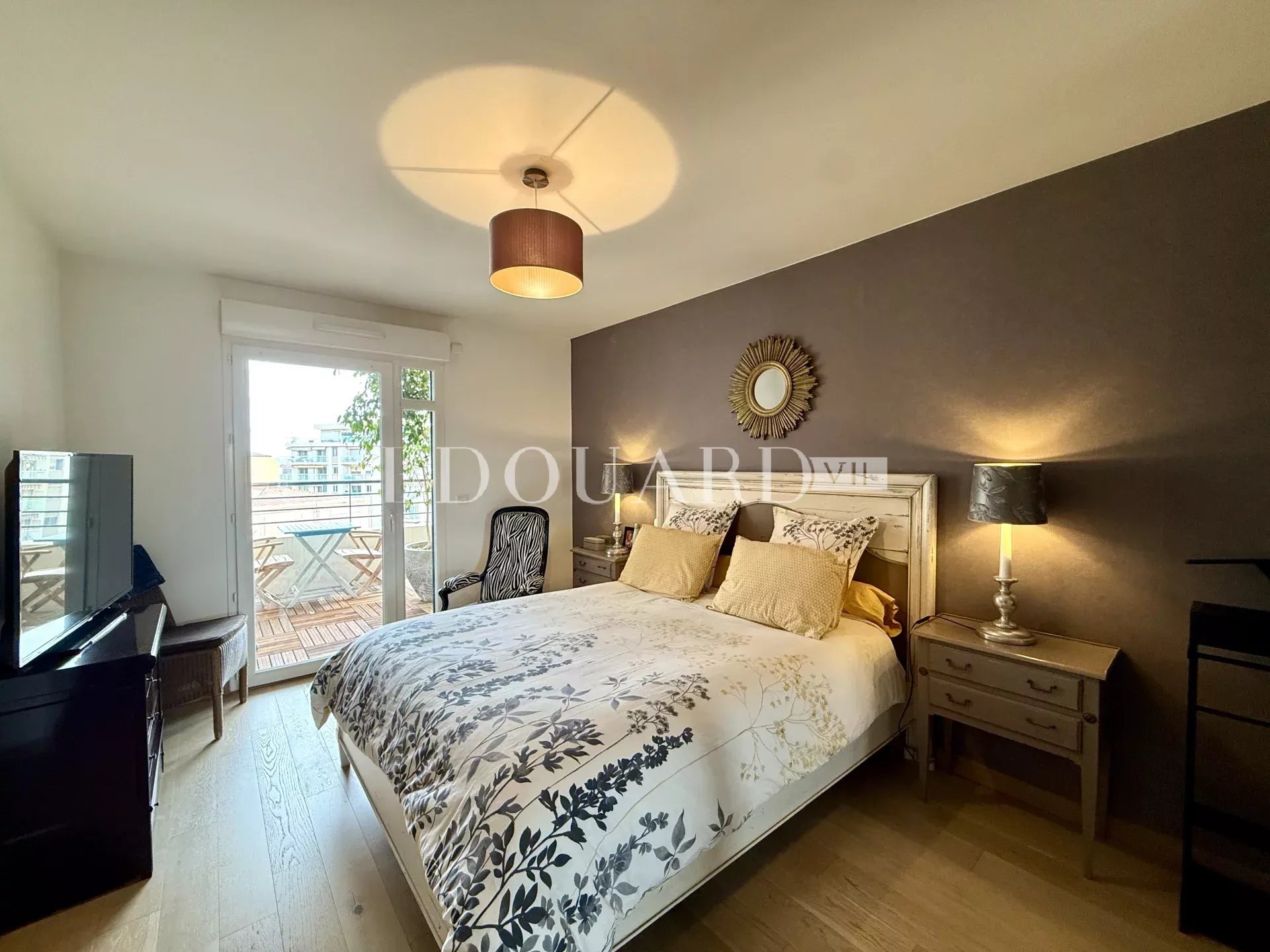 3 Bed, 2 Bath, ApartmentFor Sale, Menton, Alpes-Maritimes