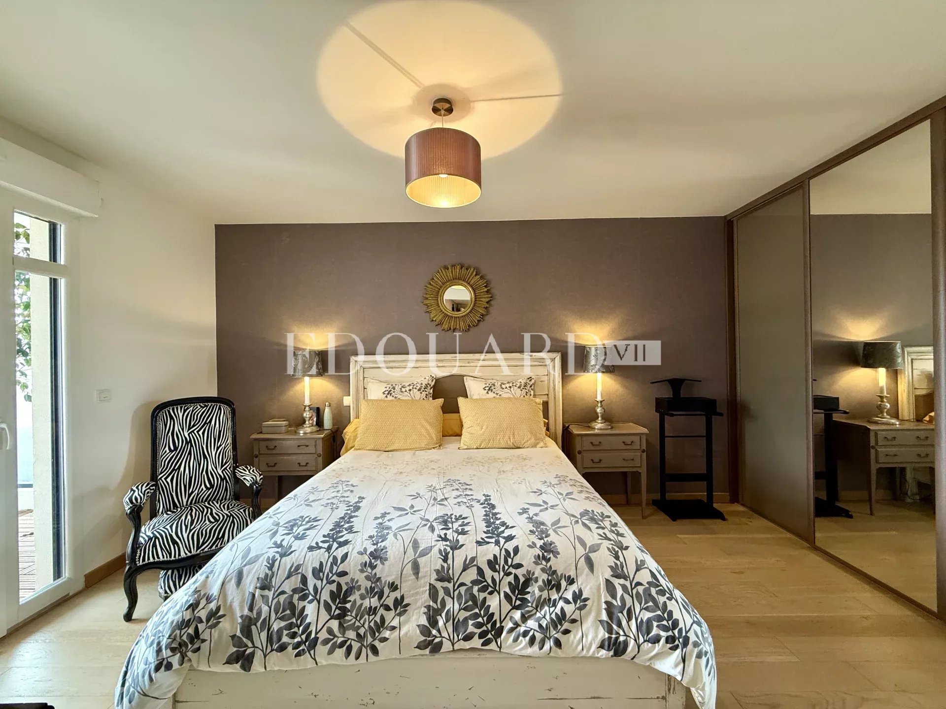 3 Bed, 2 Bath, ApartmentFor Sale, Menton, Alpes-Maritimes