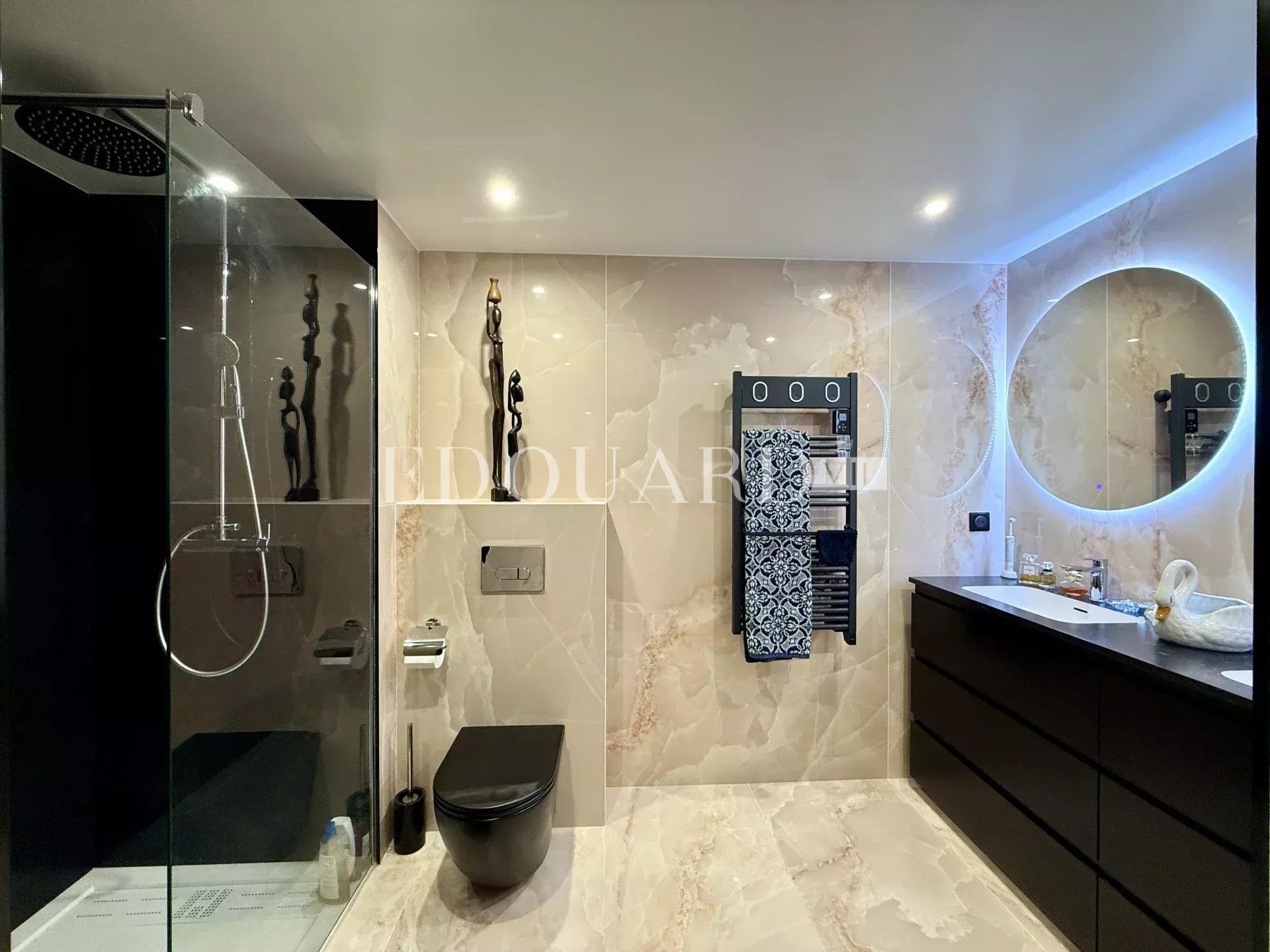 3 Bed, 2 Bath, ApartmentFor Sale, Menton, Alpes-Maritimes