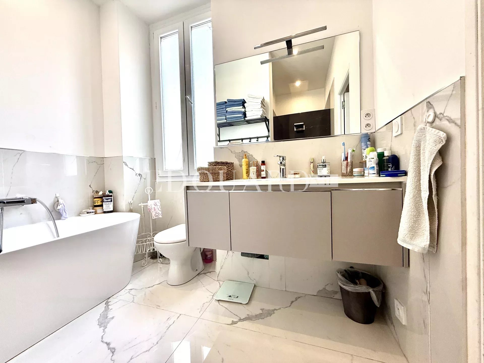 3 Bed, 2 Bath, ApartmentFor Sale, Menton, Alpes-Maritimes