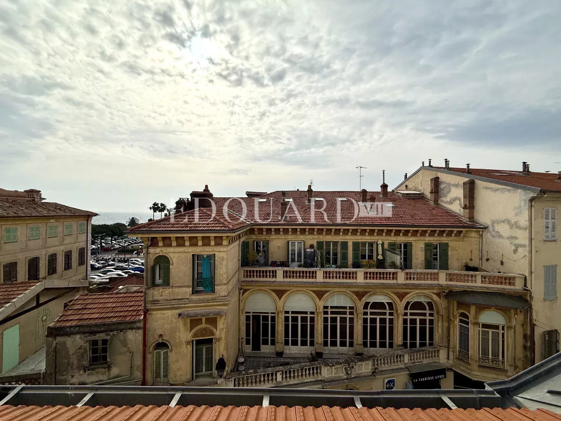 3 Bed, 2 Bath, ApartmentFor Sale, Menton, Alpes-Maritimes