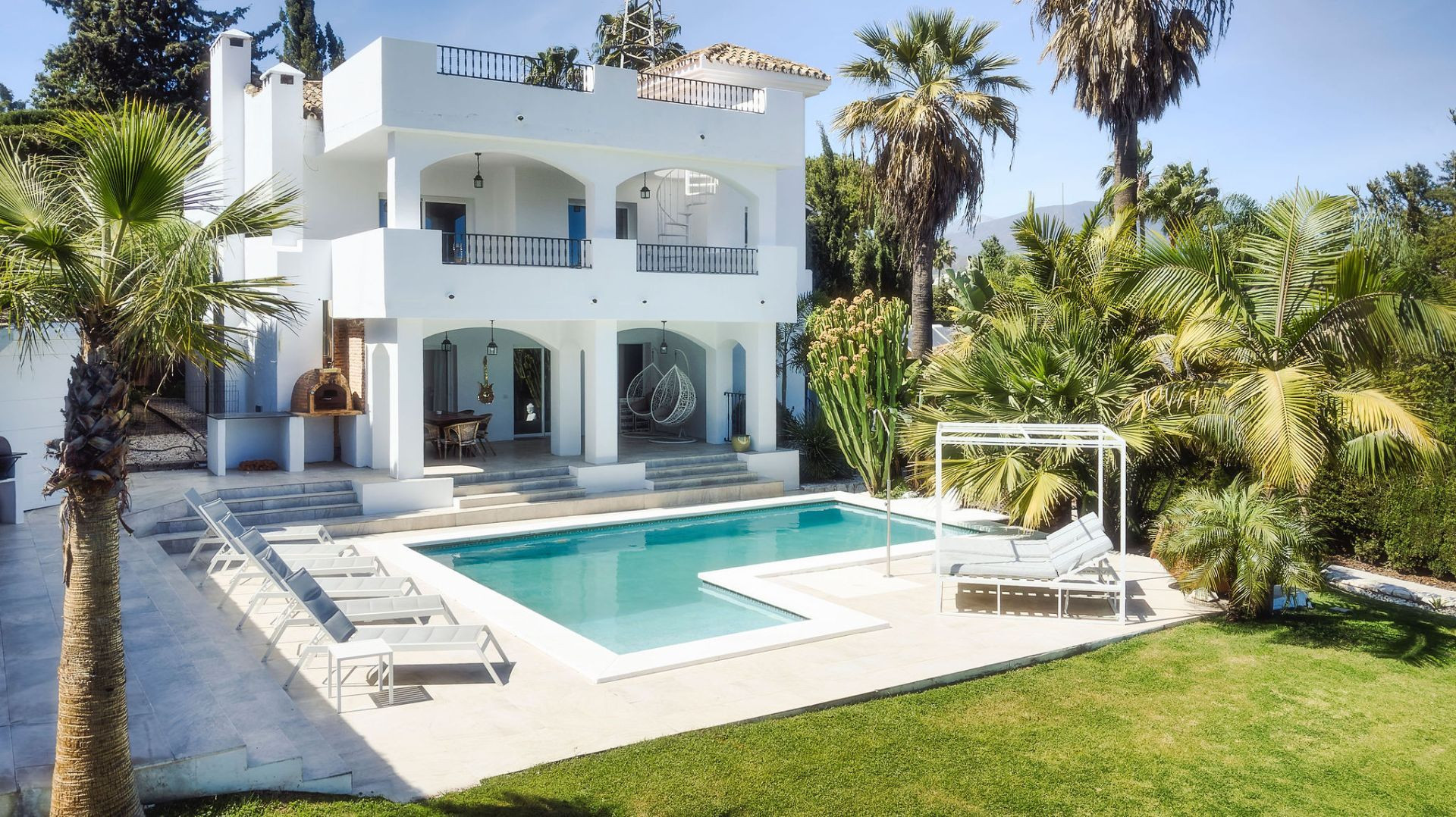 4 Bed, 3 Bath, HouseFor Sale, Marbella, Malaga