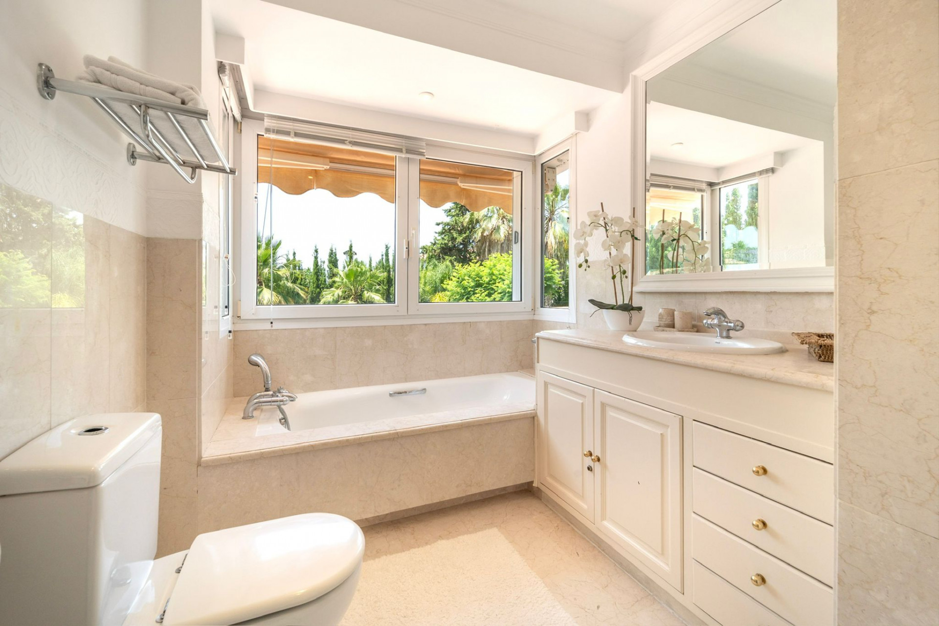 4 Bed, 5 Bath, HouseFor Sale, Marbella, Malaga